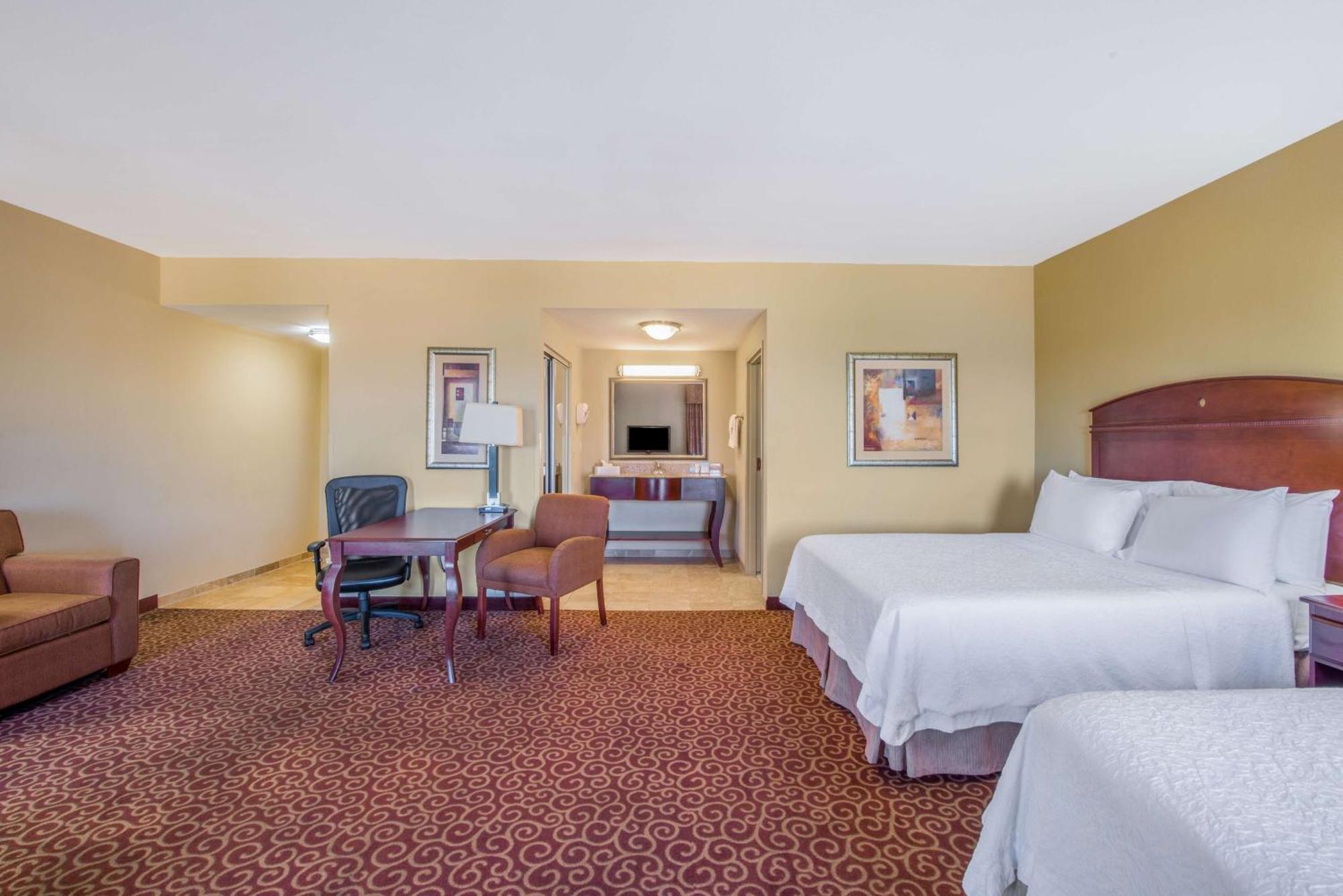 Hampton Inn & Suites Oklahoma City - South Exterior photo